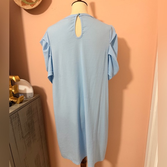 SHEIN Curve Pale Blue Textured Shift Dress with Pleated Short Sleeves Sz 2XL - Picture 2 of 6